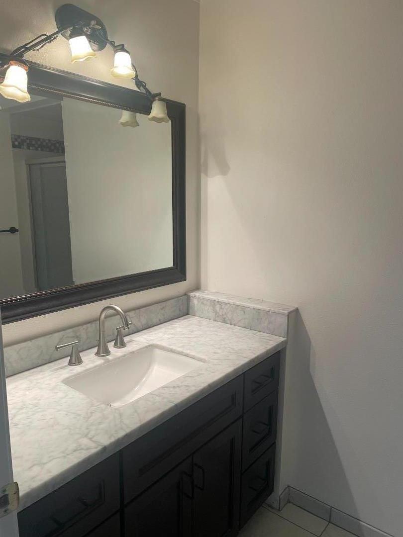 Detail Gallery Image 5 of 16 For 1125 Camino Pablo, San Jose,  CA 95125 - 3 Beds | 2/1 Baths