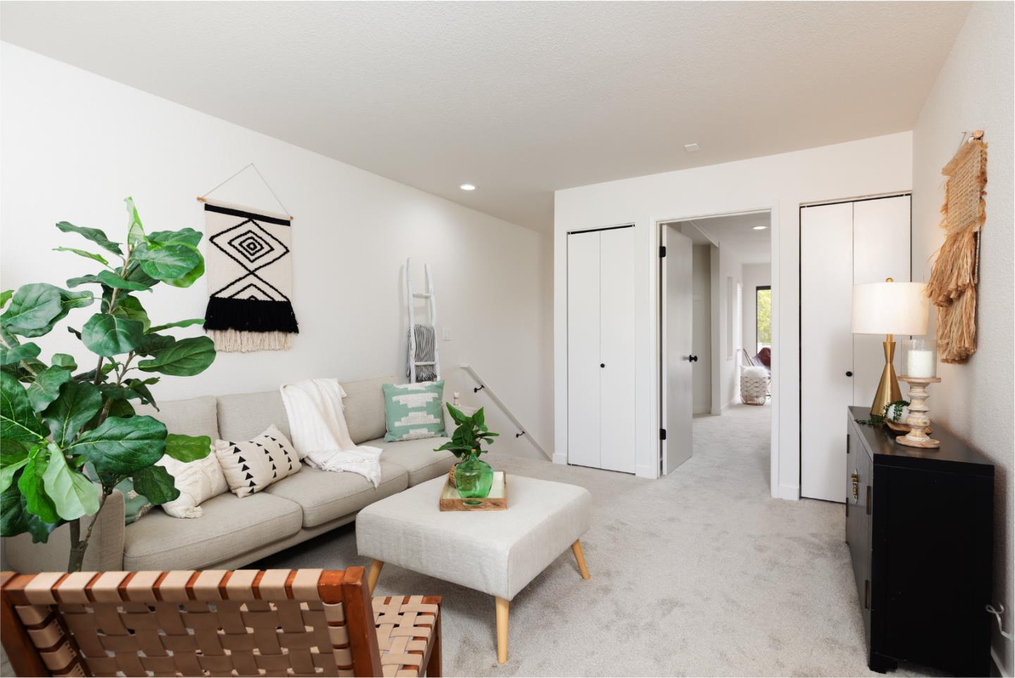 Detail Gallery Image 11 of 21 For 1702 Barrington Ct, Santa Cruz,  CA 95065 - 2 Beds | 2/1 Baths