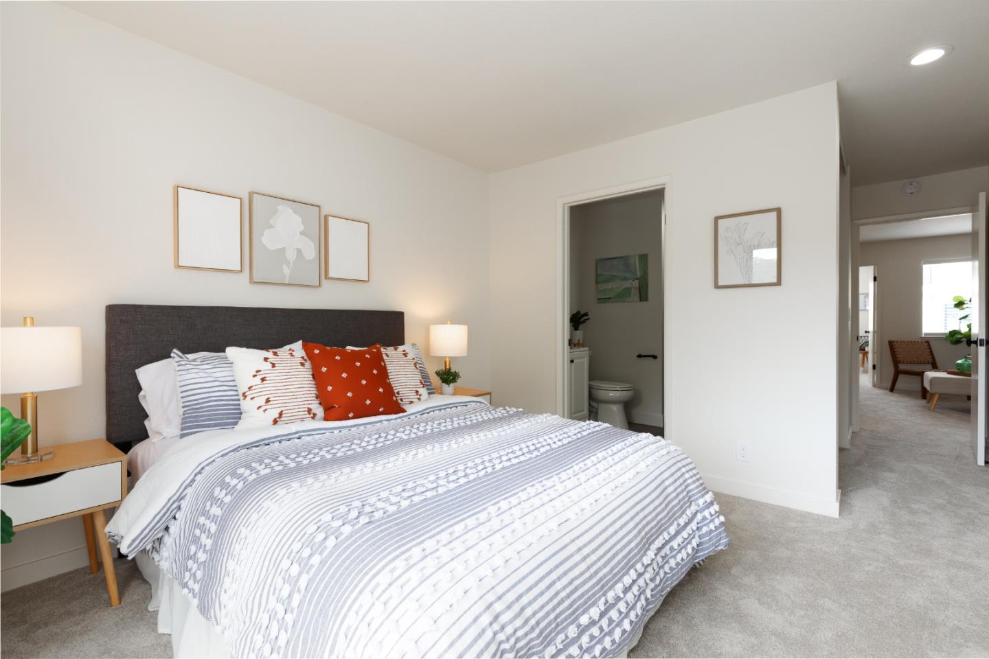 Detail Gallery Image 13 of 21 For 1702 Barrington Ct, Santa Cruz,  CA 95065 - 2 Beds | 2/1 Baths