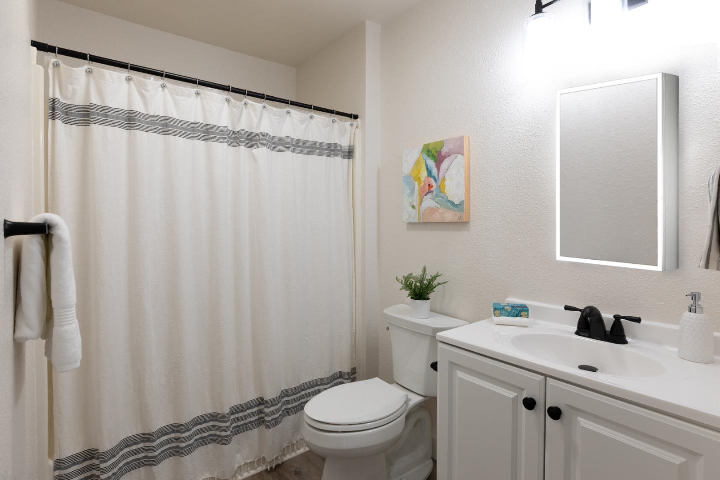 Detail Gallery Image 17 of 21 For 1702 Barrington Ct, Santa Cruz,  CA 95065 - 2 Beds | 2/1 Baths