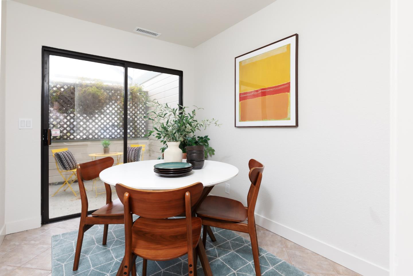 Detail Gallery Image 7 of 21 For 1702 Barrington Ct, Santa Cruz,  CA 95065 - 2 Beds | 2/1 Baths