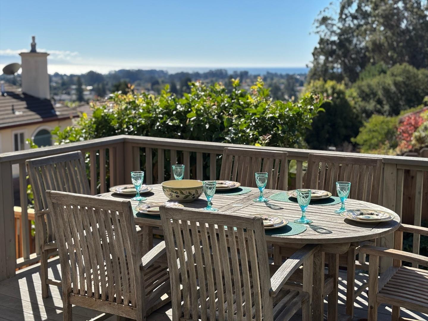 Detail Gallery Image 26 of 44 For 2425 Benson Ave, Santa Cruz,  CA 95065 - 4 Beds | 2/1 Baths