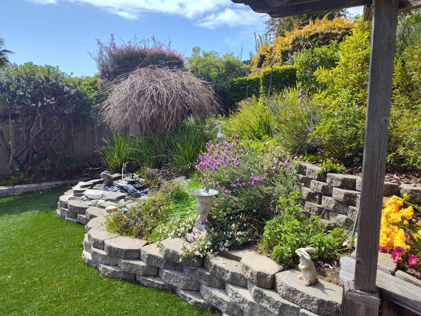 Detail Gallery Image 36 of 44 For 2425 Benson Ave, Santa Cruz,  CA 95065 - 4 Beds | 2/1 Baths