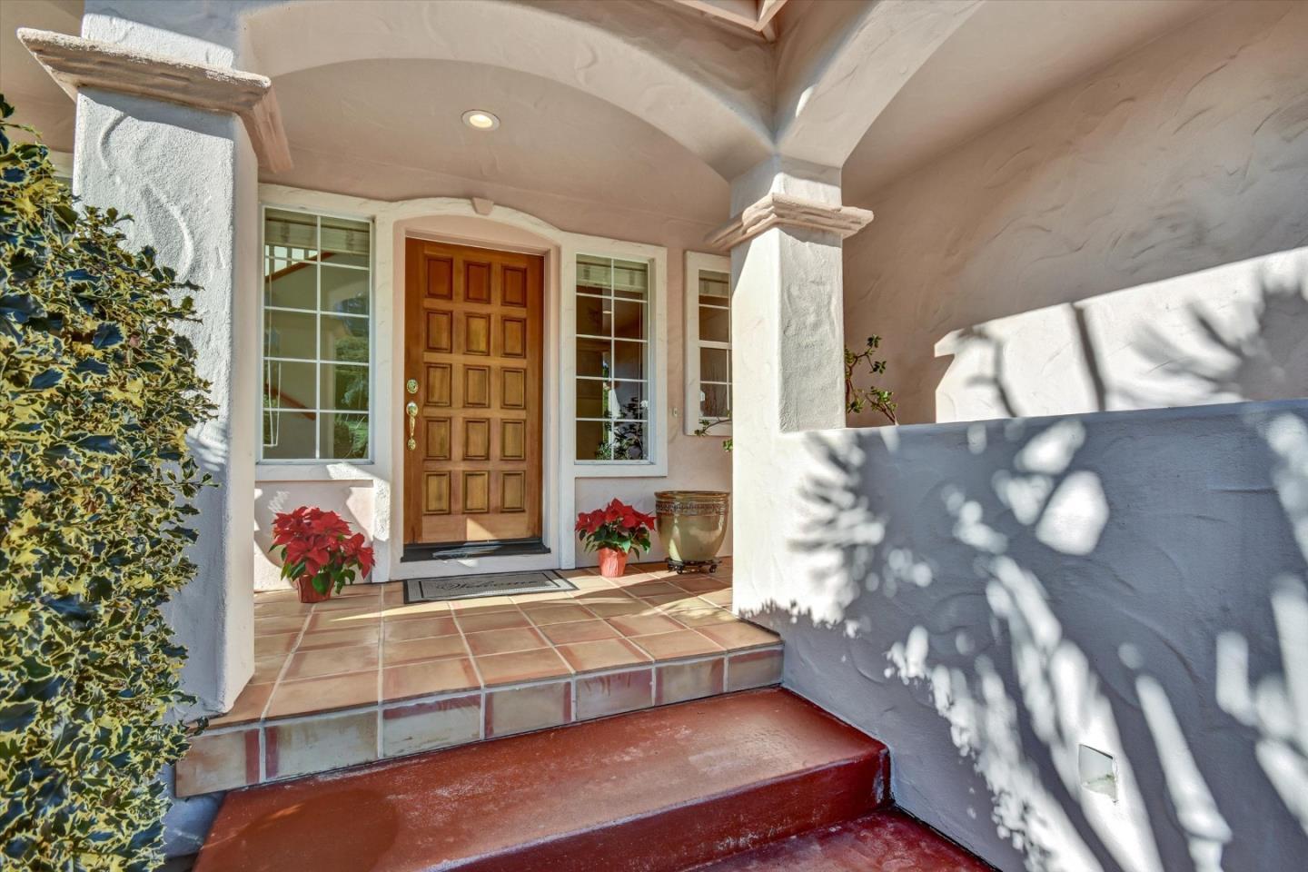 Detail Gallery Image 4 of 44 For 2425 Benson Ave, Santa Cruz,  CA 95065 - 4 Beds | 2/1 Baths