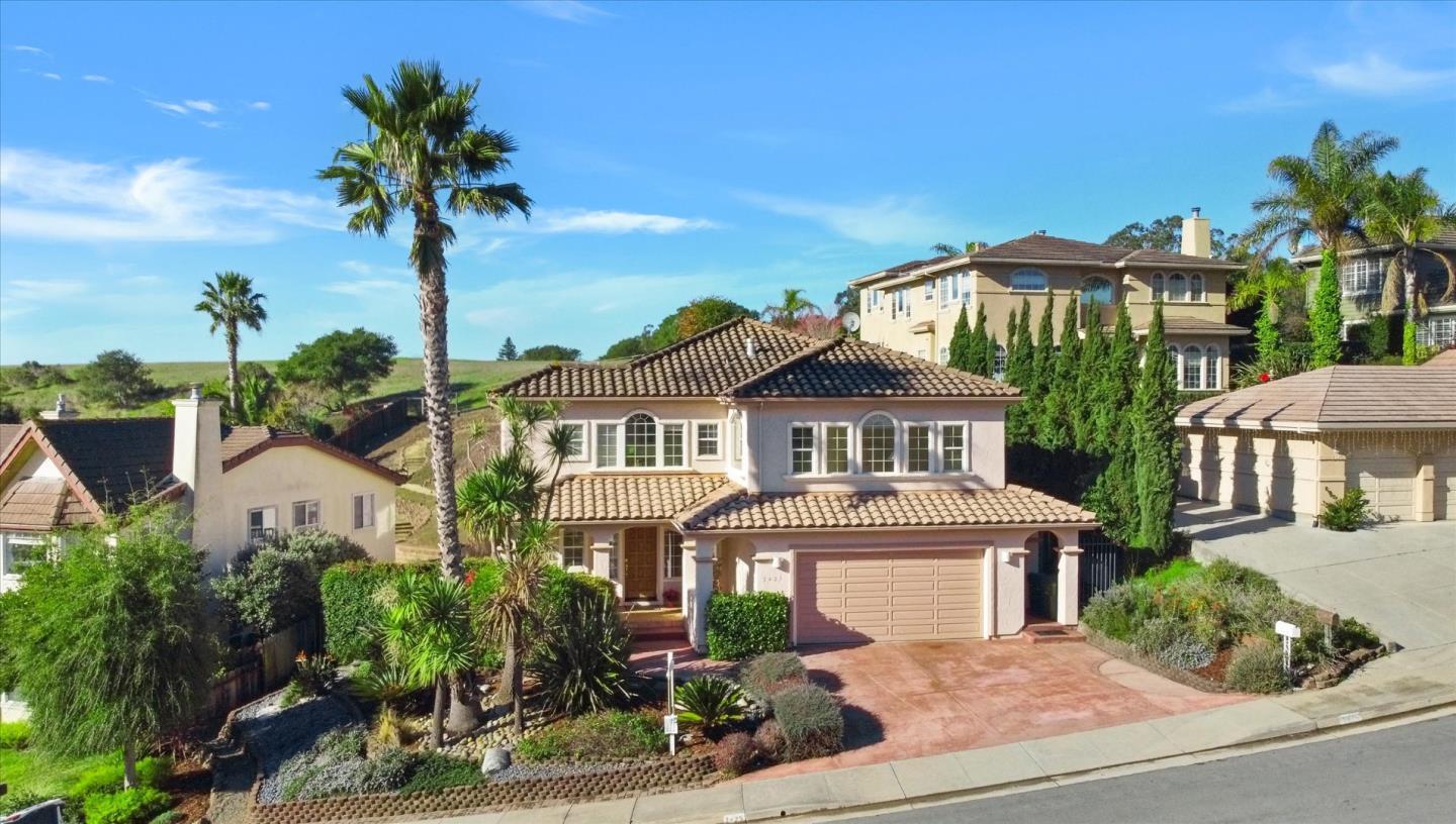 Detail Gallery Image 41 of 44 For 2425 Benson Ave, Santa Cruz,  CA 95065 - 4 Beds | 2/1 Baths
