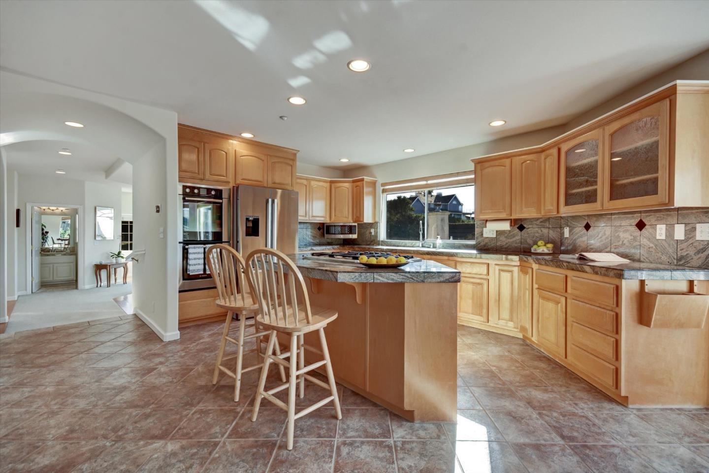 Detail Gallery Image 9 of 44 For 2425 Benson Ave, Santa Cruz,  CA 95065 - 4 Beds | 2/1 Baths