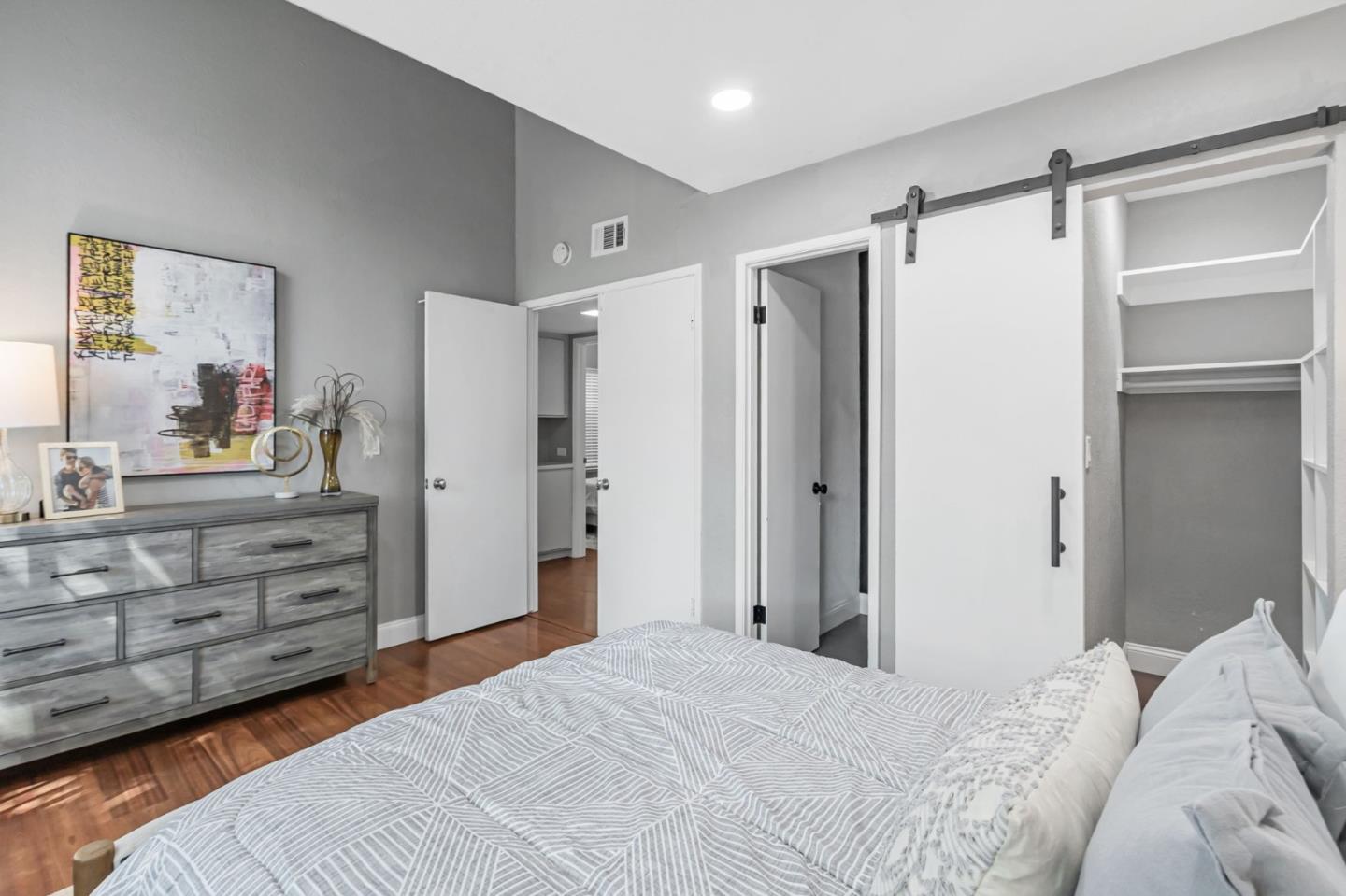 Detail Gallery Image 16 of 48 For 2303 Lava Dr, San Jose,  CA 95133 - 3 Beds | 1/1 Baths