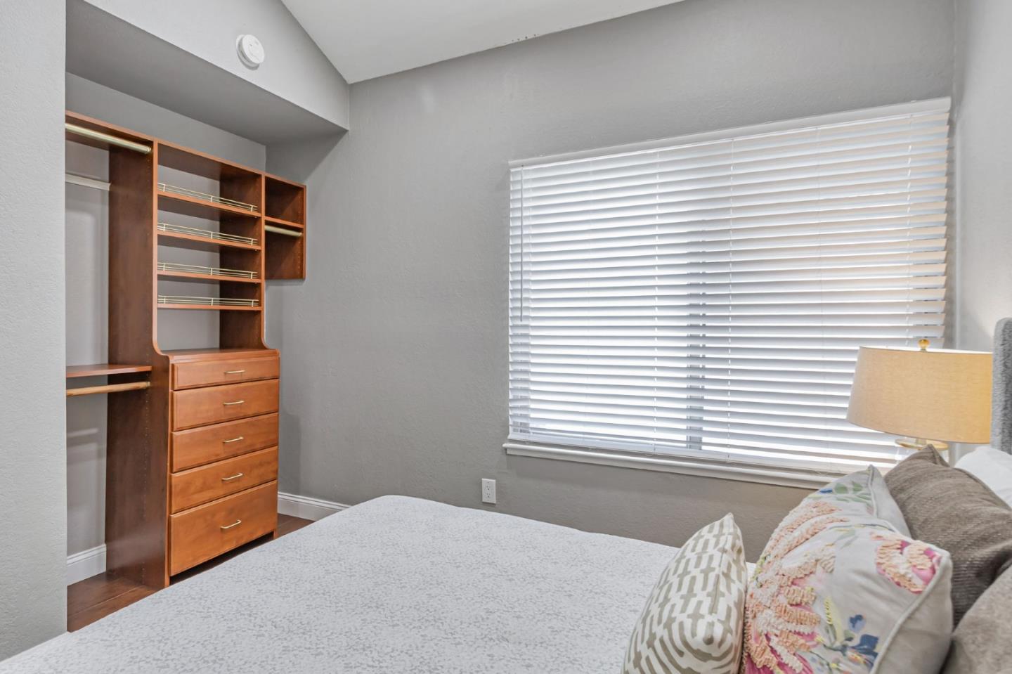 Detail Gallery Image 24 of 48 For 2303 Lava Dr, San Jose,  CA 95133 - 3 Beds | 1/1 Baths