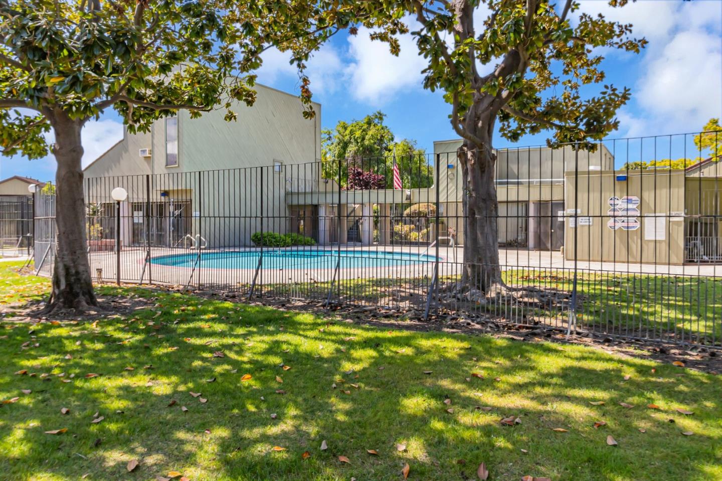 Detail Gallery Image 36 of 48 For 2303 Lava Dr, San Jose,  CA 95133 - 3 Beds | 1/1 Baths
