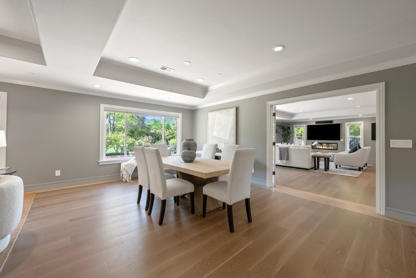 Detail Gallery Image 13 of 39 For 20847 Russell Ln, Saratoga,  CA 95070 - 5 Beds | 4/1 Baths