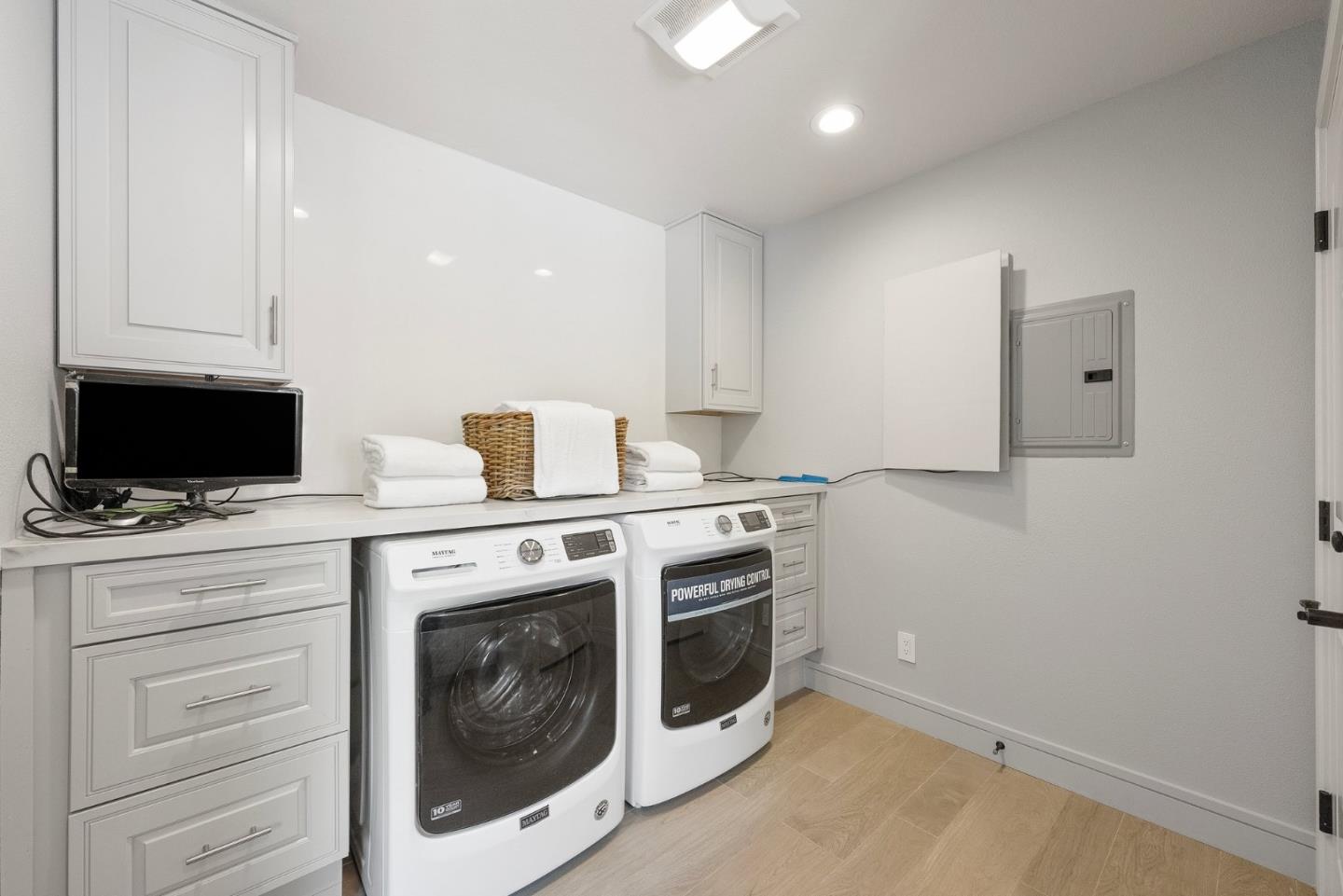Detail Gallery Image 31 of 39 For 20847 Russell Ln, Saratoga,  CA 95070 - 5 Beds | 4/1 Baths