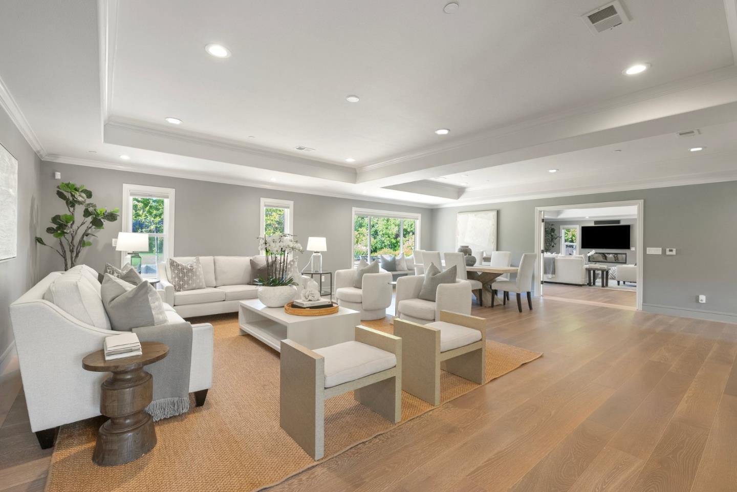 Detail Gallery Image 5 of 39 For 20847 Russell Ln, Saratoga,  CA 95070 - 5 Beds | 4/1 Baths