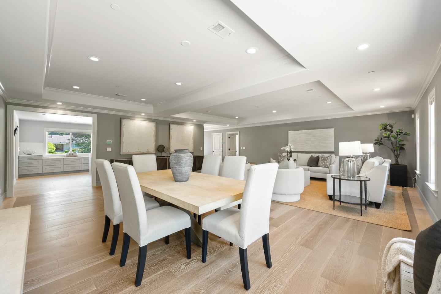 Detail Gallery Image 8 of 39 For 20847 Russell Ln, Saratoga,  CA 95070 - 5 Beds | 4/1 Baths