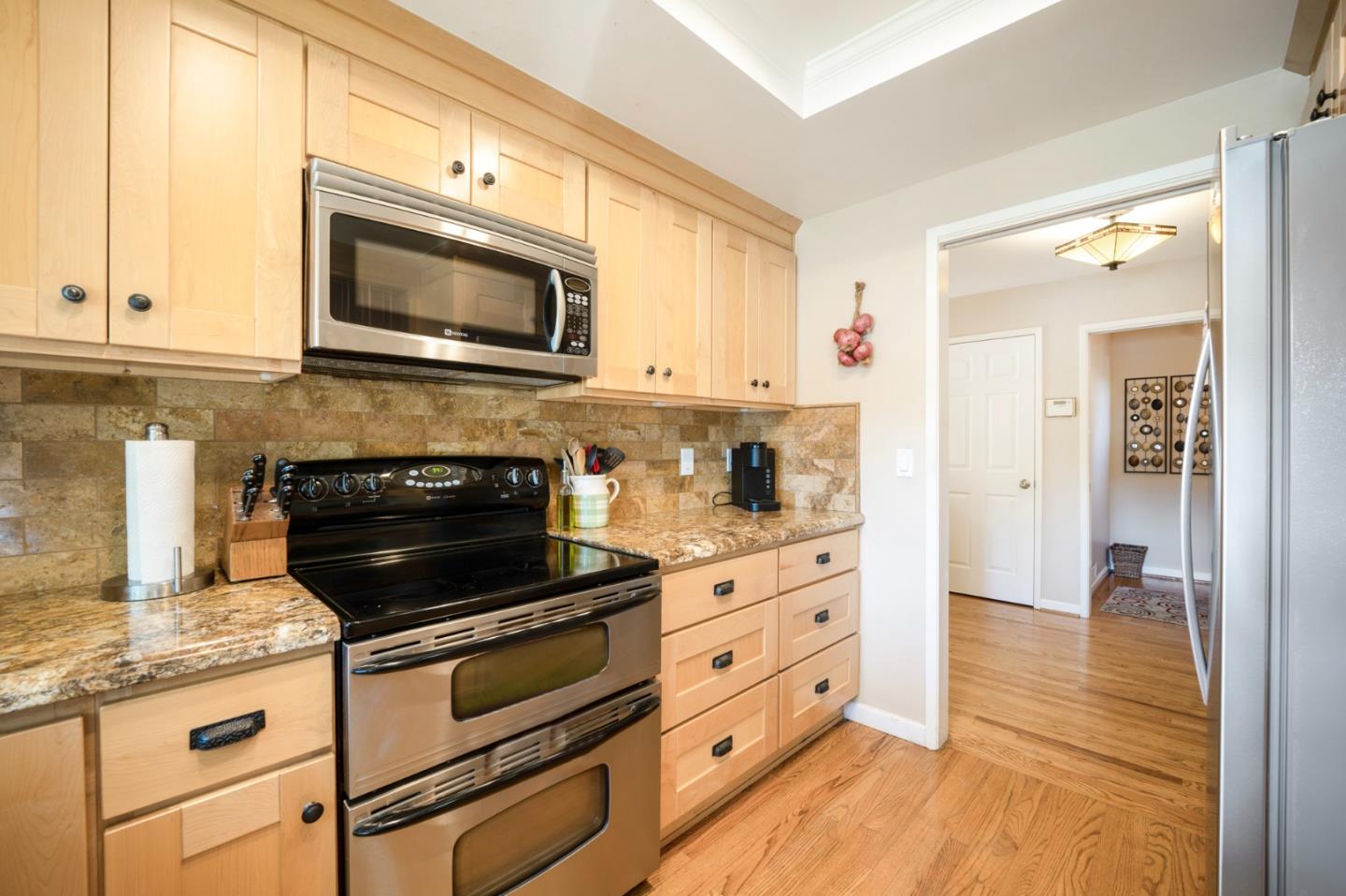 Detail Gallery Image 10 of 36 For 2137 Darnis Cir, Morgan Hill,  CA 95037 - 2 Beds | 2/1 Baths