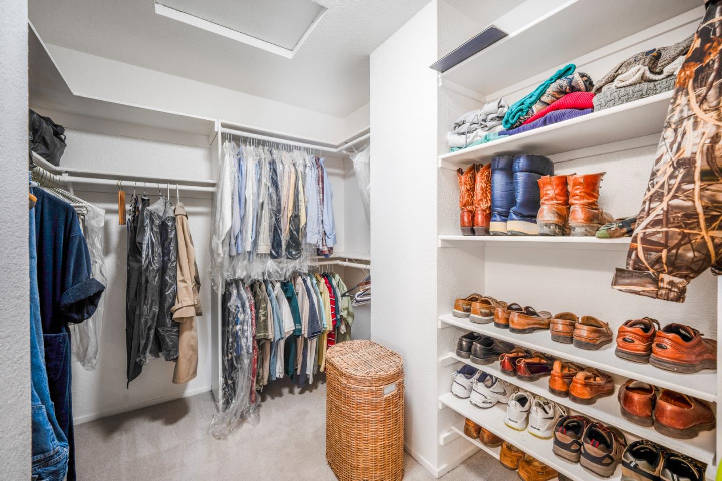 Detail Gallery Image 18 of 36 For 2137 Darnis Cir, Morgan Hill,  CA 95037 - 2 Beds | 2/1 Baths