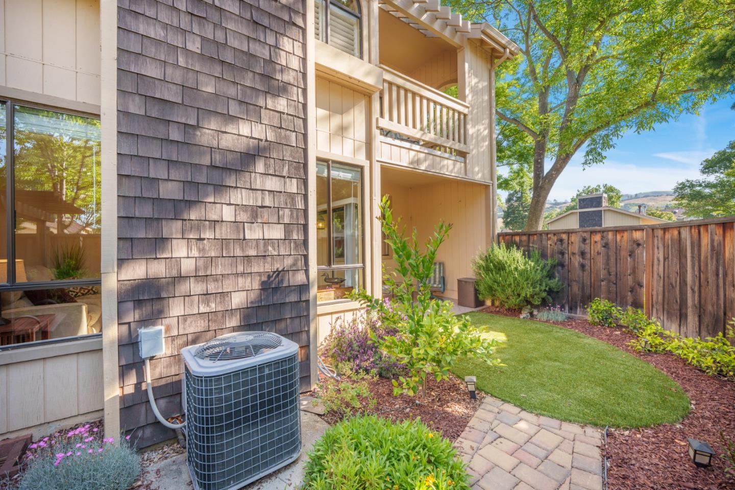 Detail Gallery Image 24 of 36 For 2137 Darnis Cir, Morgan Hill,  CA 95037 - 2 Beds | 2/1 Baths