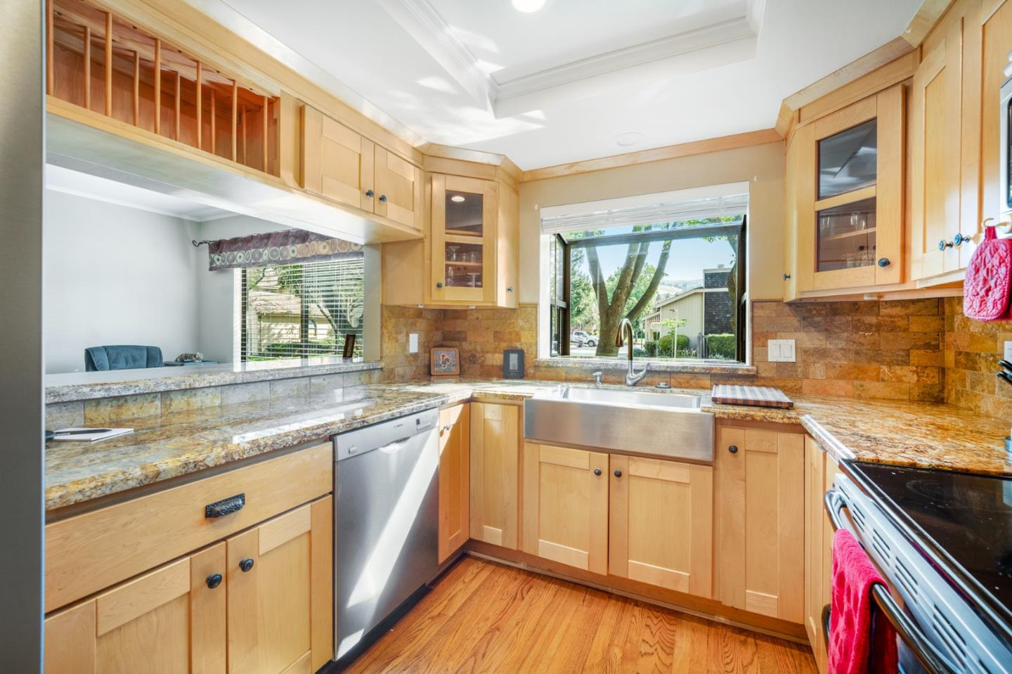 Detail Gallery Image 9 of 36 For 2137 Darnis Cir, Morgan Hill,  CA 95037 - 2 Beds | 2/1 Baths