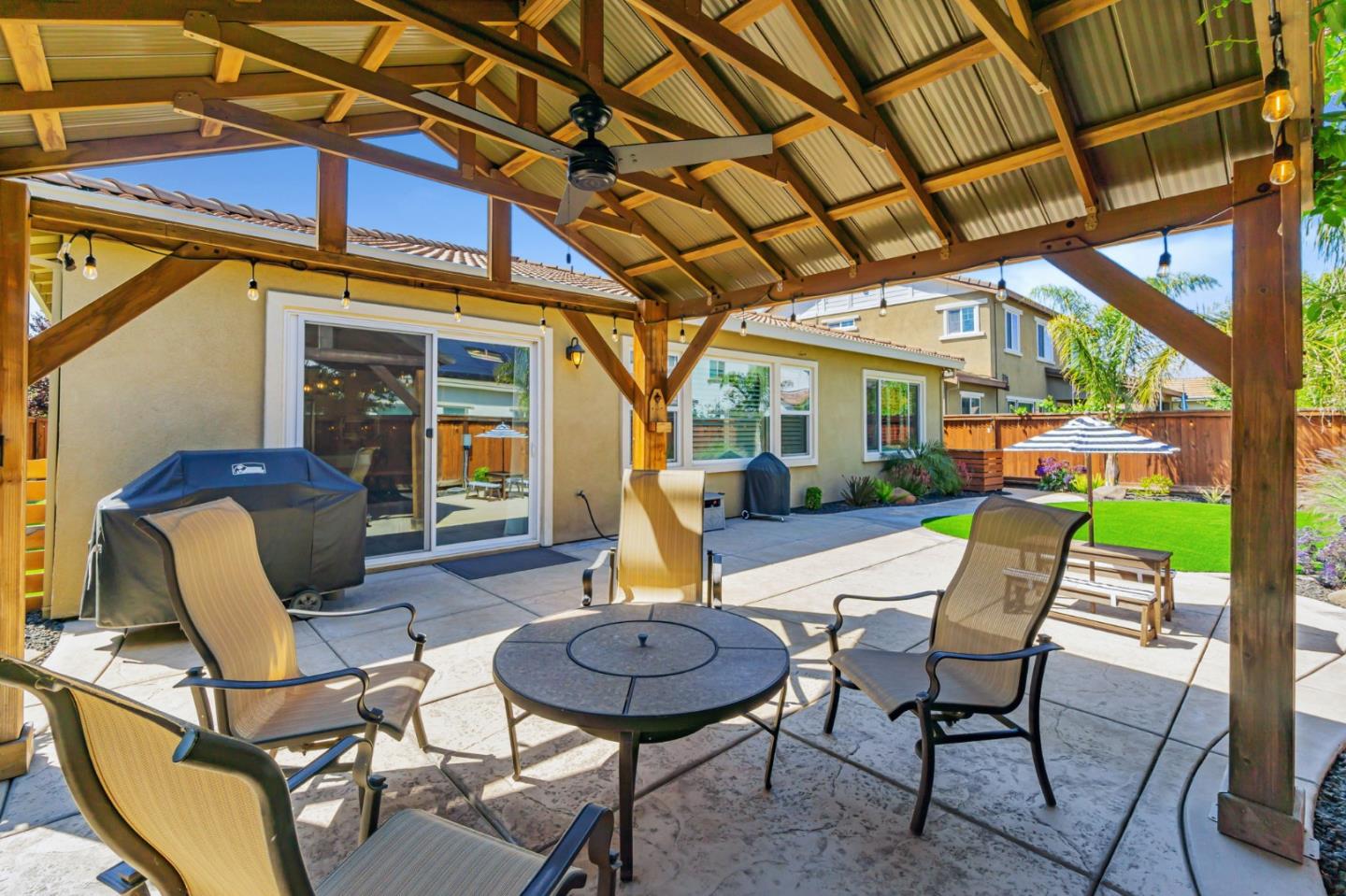 Detail Gallery Image 37 of 40 For 482 Stratford Ct, Brentwood,  CA 94513 - 3 Beds | 2/1 Baths