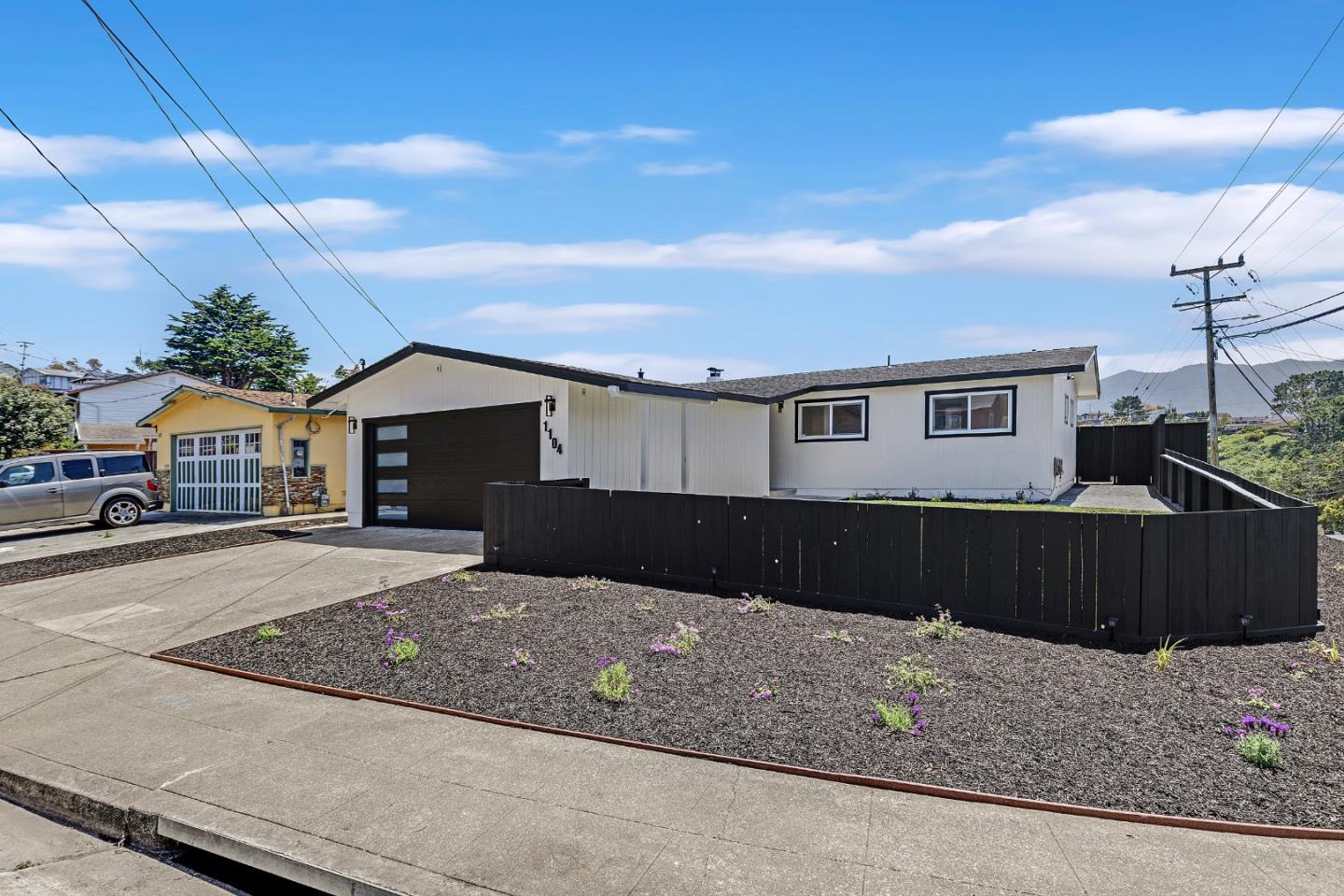 Detail Gallery Image 1 of 42 For 1104 Fassler Ave, Pacifica,  CA 94044 - 4 Beds | 2 Baths