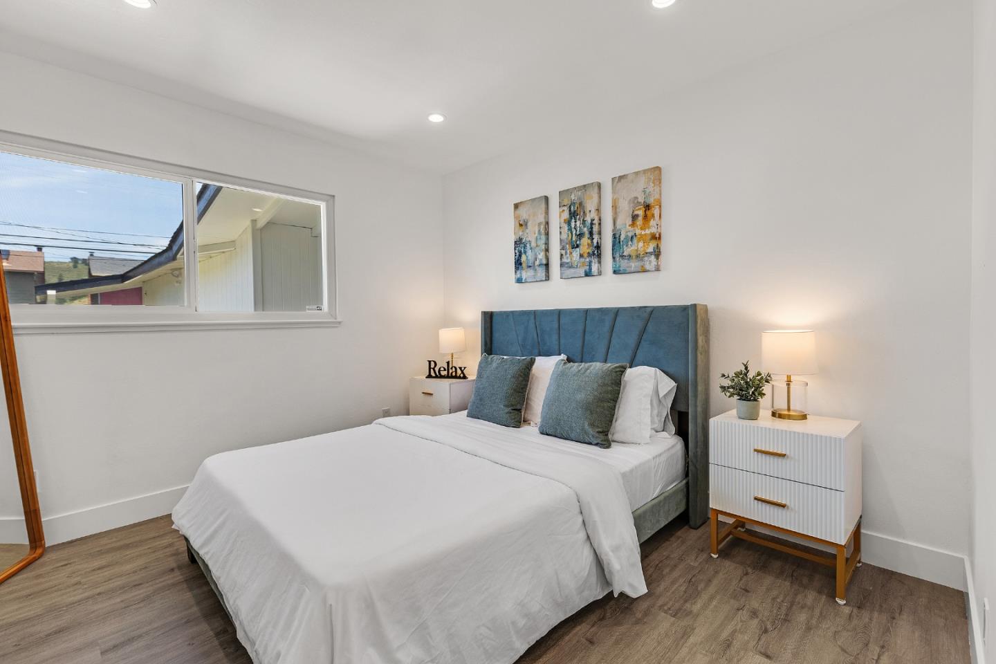 Detail Gallery Image 19 of 42 For 1104 Fassler Ave, Pacifica,  CA 94044 - 4 Beds | 2 Baths