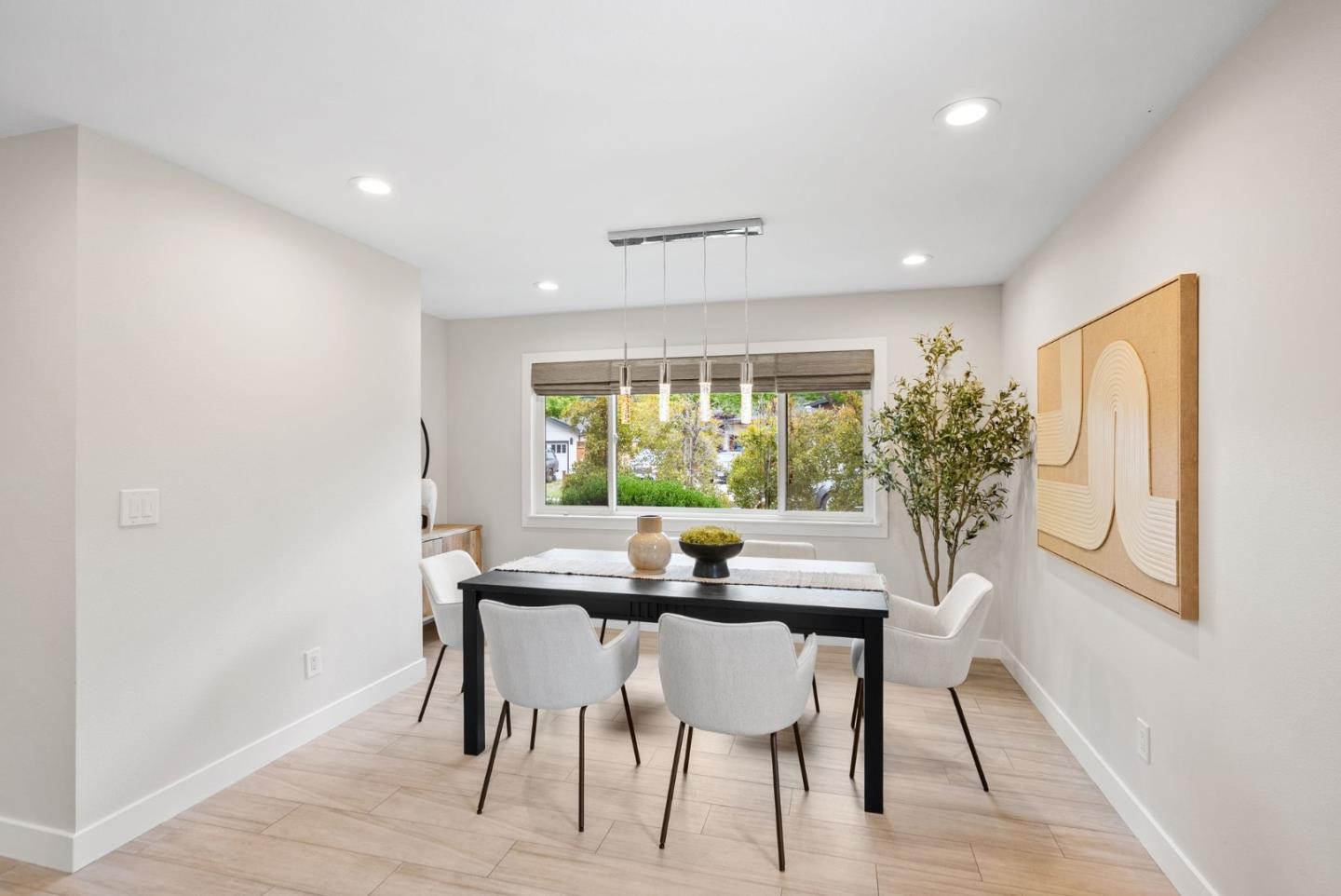 Detail Gallery Image 12 of 44 For 2353 Marr Ln, San Jose,  CA 95124 - 4 Beds | 2 Baths