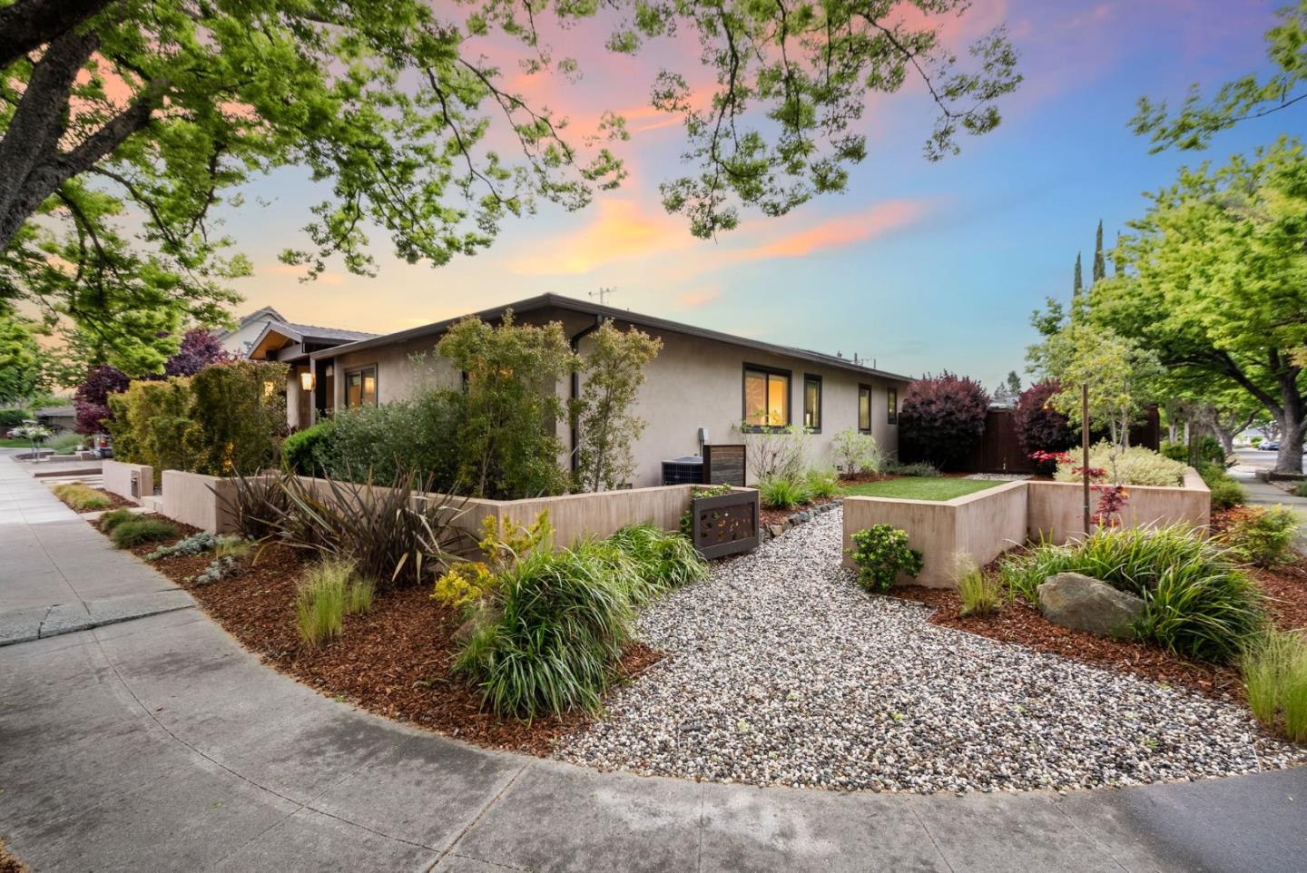 Detail Gallery Image 34 of 44 For 2353 Marr Ln, San Jose,  CA 95124 - 4 Beds | 2 Baths