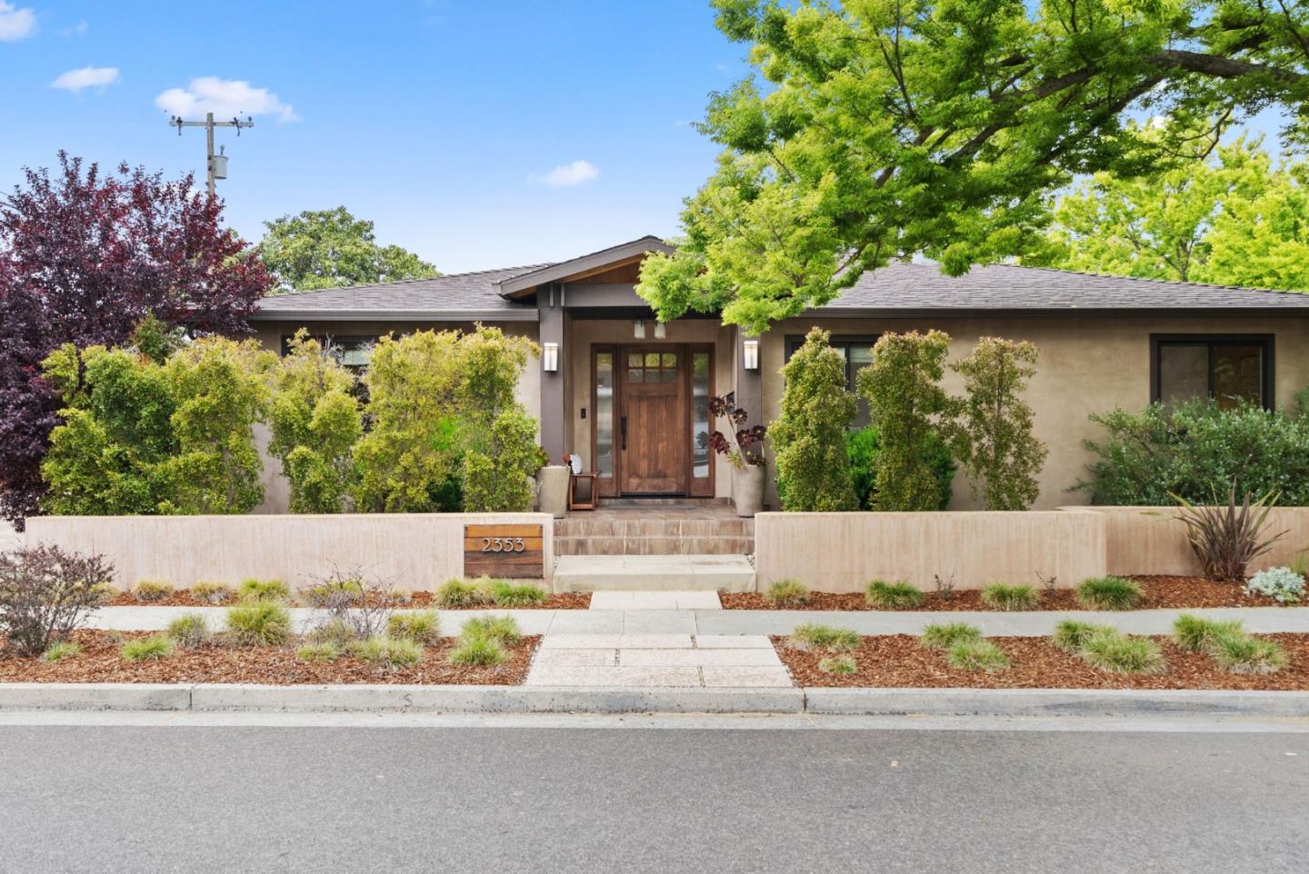 Detail Gallery Image 5 of 44 For 2353 Marr Ln, San Jose,  CA 95124 - 4 Beds | 2 Baths