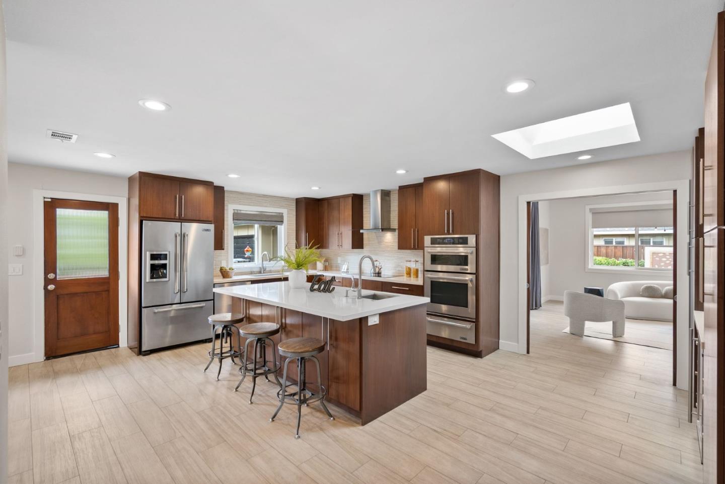Detail Gallery Image 7 of 44 For 2353 Marr Ln, San Jose,  CA 95124 - 4 Beds | 2 Baths