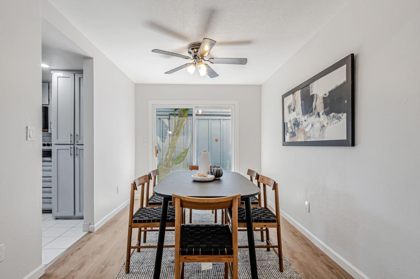 Detail Gallery Image 14 of 43 For 553 Groth Pl, San Jose,  CA 95111 - 4 Beds | 2/1 Baths