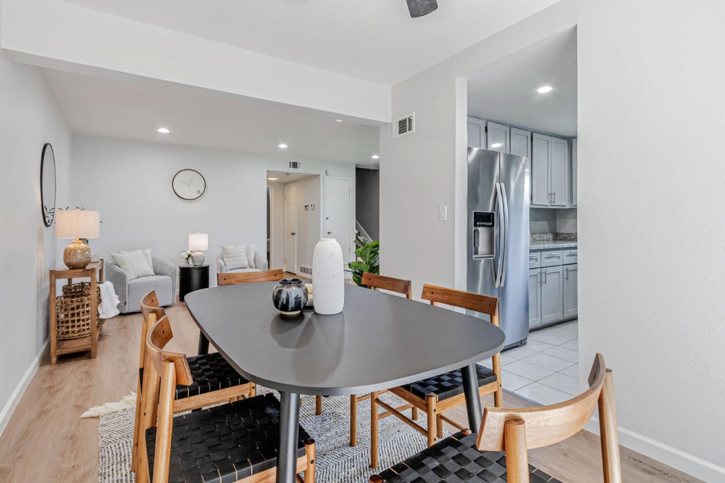 Detail Gallery Image 15 of 43 For 553 Groth Pl, San Jose,  CA 95111 - 4 Beds | 2/1 Baths