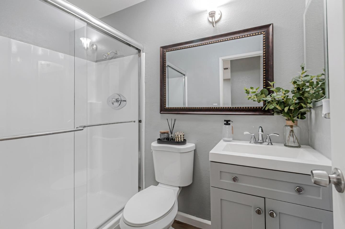Detail Gallery Image 30 of 43 For 553 Groth Pl, San Jose,  CA 95111 - 4 Beds | 2/1 Baths