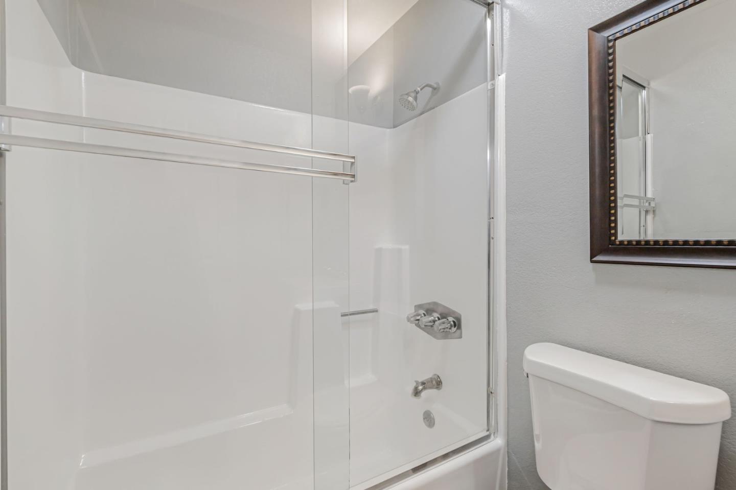 Detail Gallery Image 32 of 43 For 553 Groth Pl, San Jose,  CA 95111 - 4 Beds | 2/1 Baths