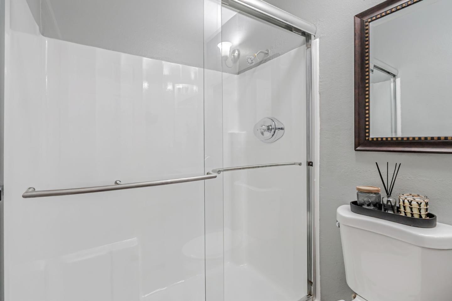 Detail Gallery Image 33 of 43 For 553 Groth Pl, San Jose,  CA 95111 - 4 Beds | 2/1 Baths