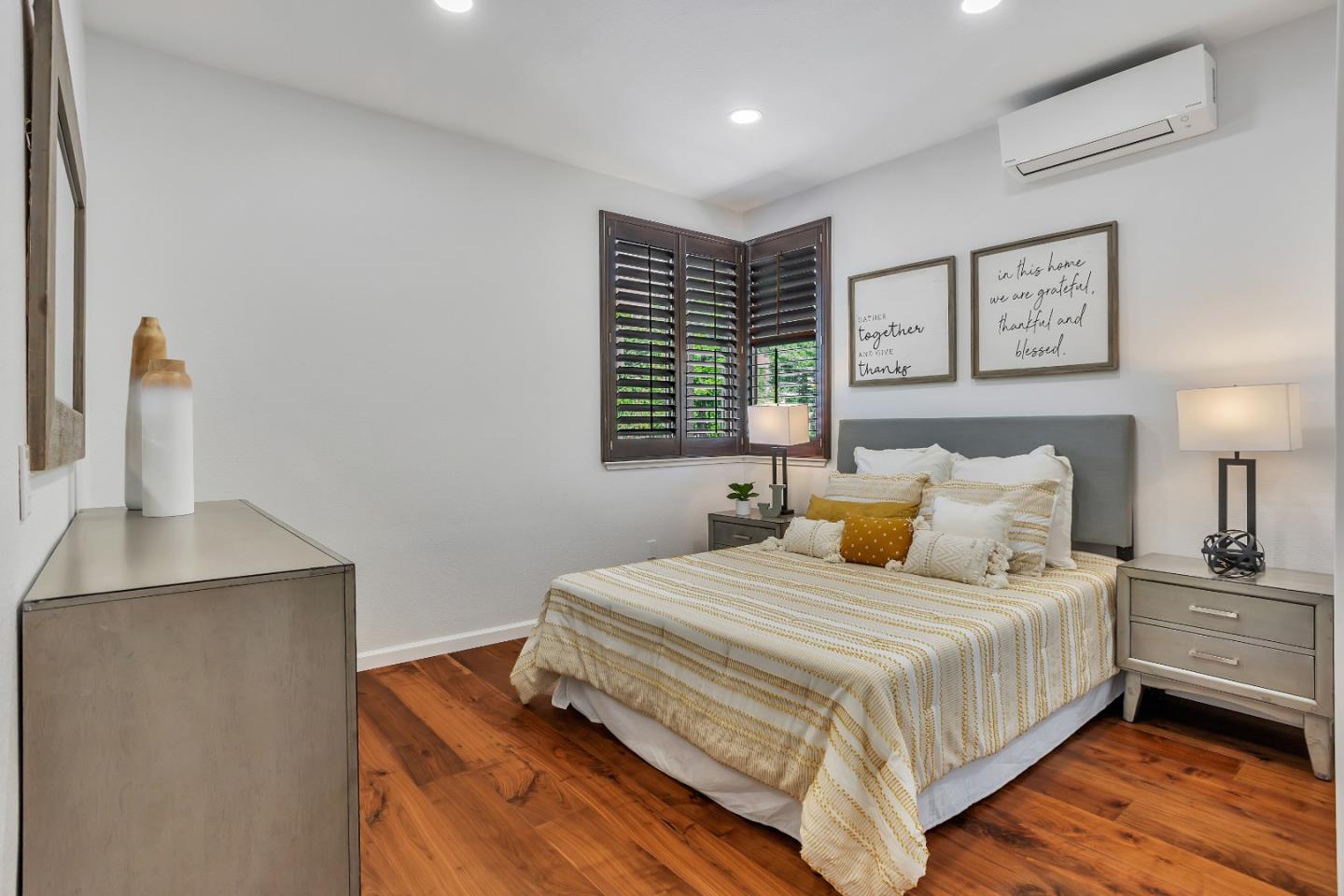 Detail Gallery Image 21 of 57 For 3163 Hawkcrest Cir, San Jose,  CA 95135 - 5 Beds | 3/1 Baths
