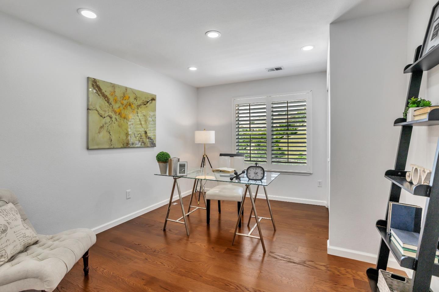 Detail Gallery Image 25 of 57 For 3163 Hawkcrest Cir, San Jose,  CA 95135 - 5 Beds | 3/1 Baths