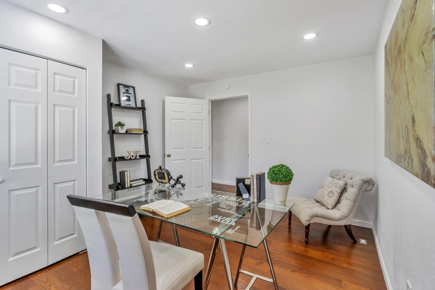 Detail Gallery Image 26 of 57 For 3163 Hawkcrest Cir, San Jose,  CA 95135 - 5 Beds | 3/1 Baths