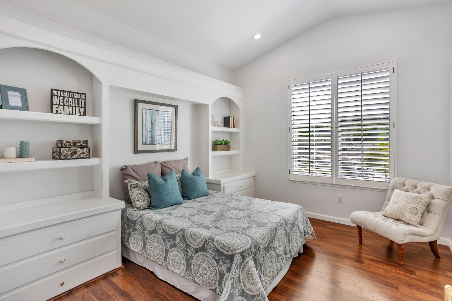 Detail Gallery Image 35 of 57 For 3163 Hawkcrest Cir, San Jose,  CA 95135 - 5 Beds | 3/1 Baths