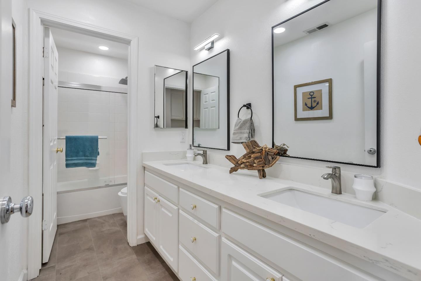 Detail Gallery Image 39 of 57 For 3163 Hawkcrest Cir, San Jose,  CA 95135 - 5 Beds | 3/1 Baths