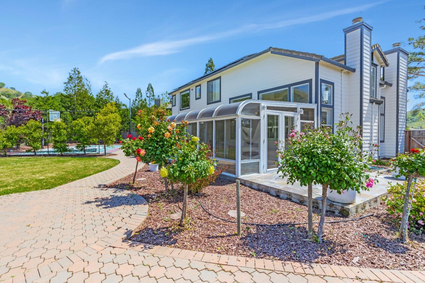Detail Gallery Image 43 of 57 For 3163 Hawkcrest Cir, San Jose,  CA 95135 - 5 Beds | 3/1 Baths