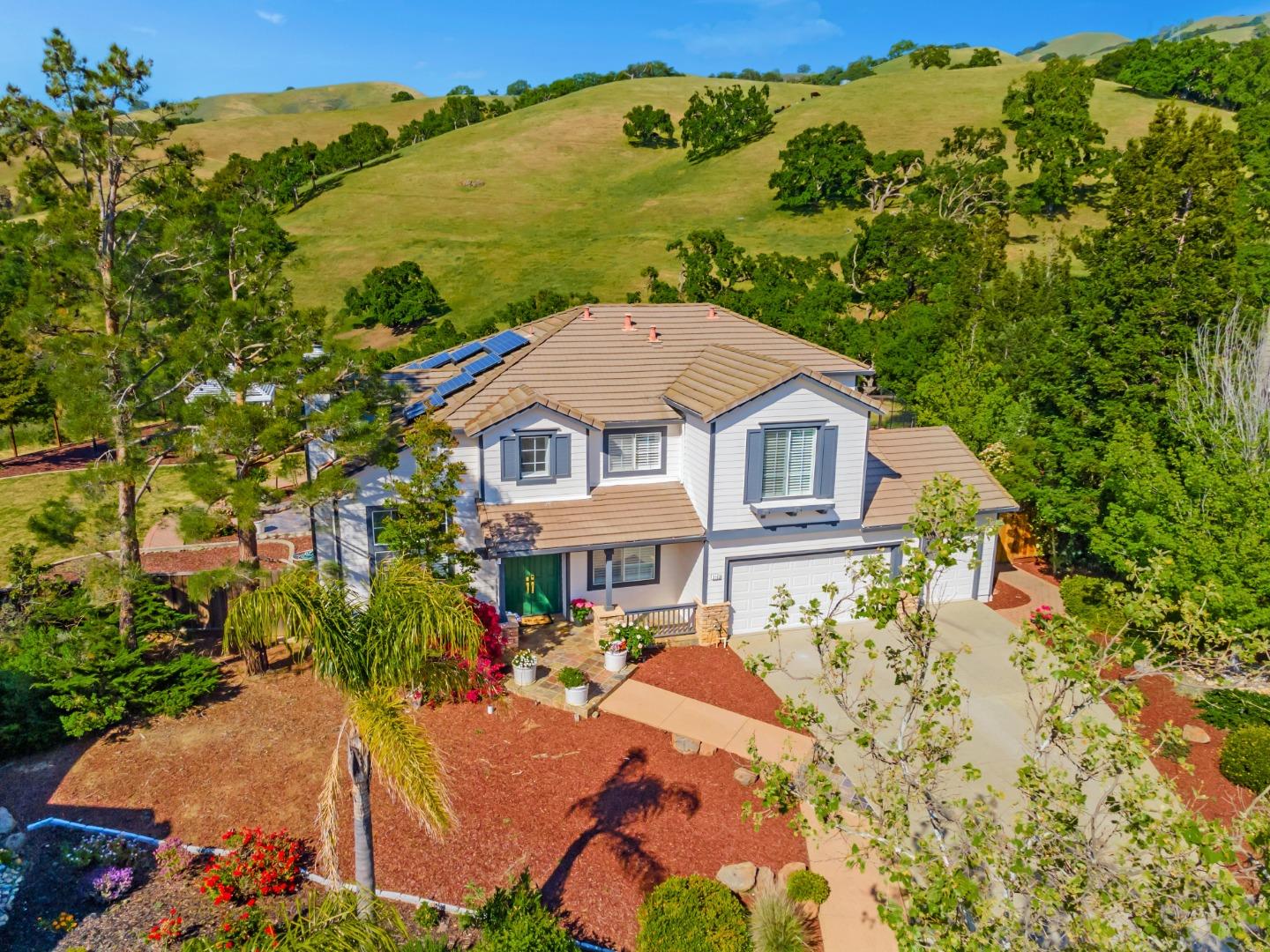 Detail Gallery Image 54 of 57 For 3163 Hawkcrest Cir, San Jose,  CA 95135 - 5 Beds | 3/1 Baths