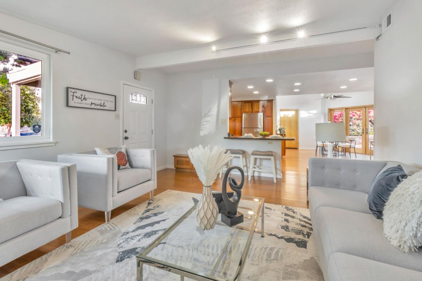 Detail Gallery Image 19 of 33 For 550 E Arbor Ave, Sunnyvale,  CA 94085 - 3 Beds | 2 Baths