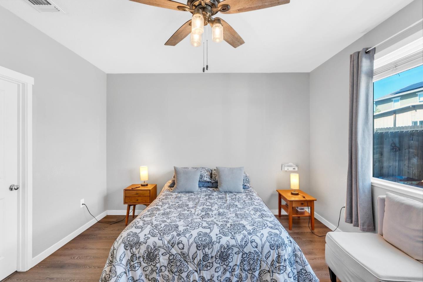 Detail Gallery Image 11 of 31 For 1241 Taburno Ave, Manteca,  CA 95337 - 4 Beds | 2 Baths