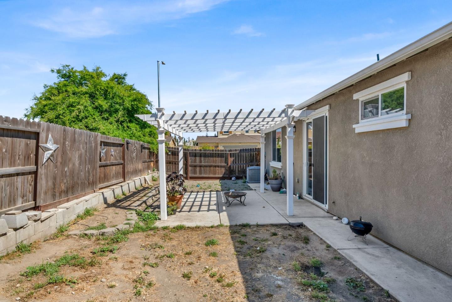 Detail Gallery Image 23 of 31 For 1241 Taburno Ave, Manteca,  CA 95337 - 4 Beds | 2 Baths