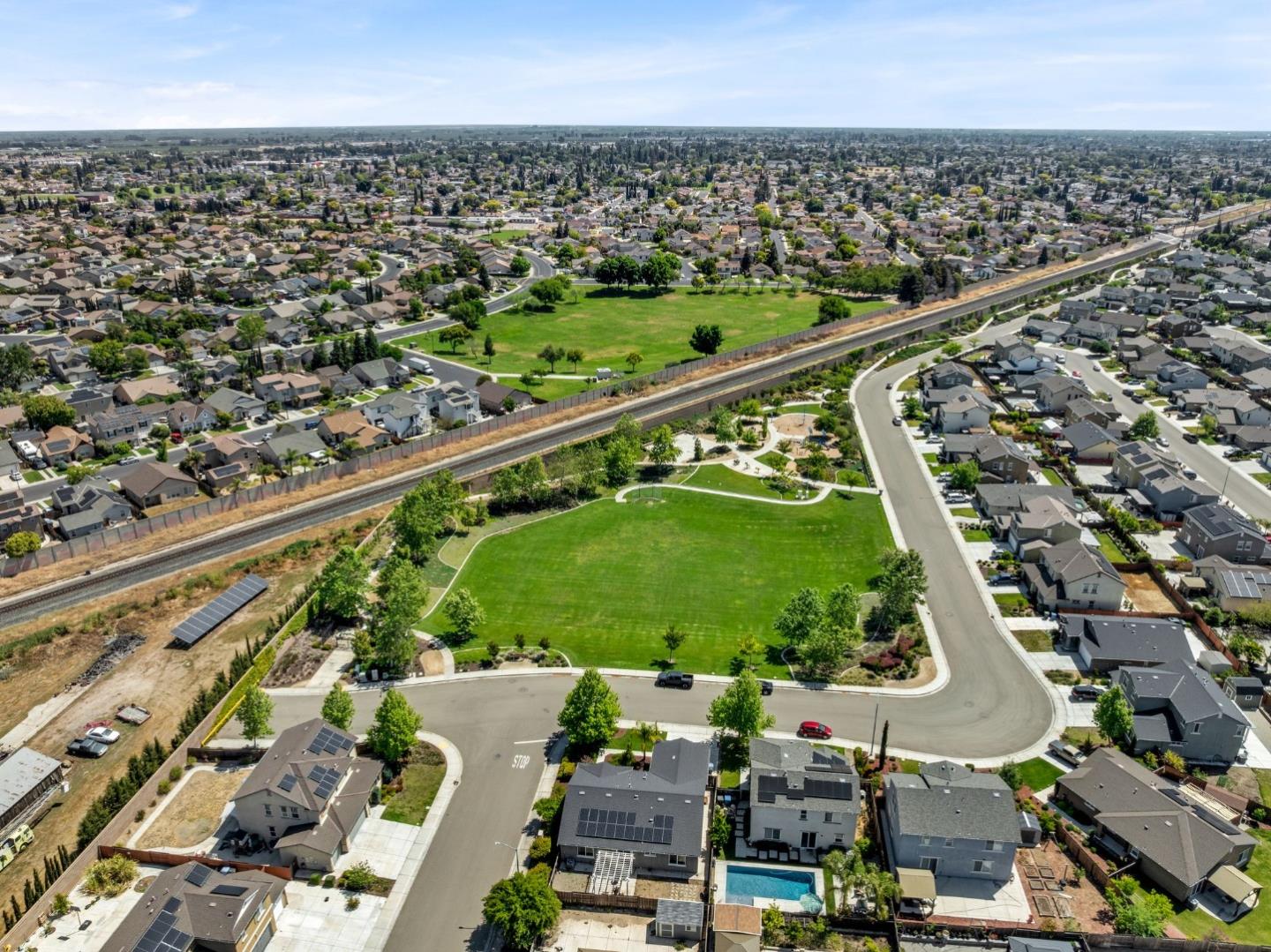 Detail Gallery Image 28 of 31 For 1241 Taburno Ave, Manteca,  CA 95337 - 4 Beds | 2 Baths
