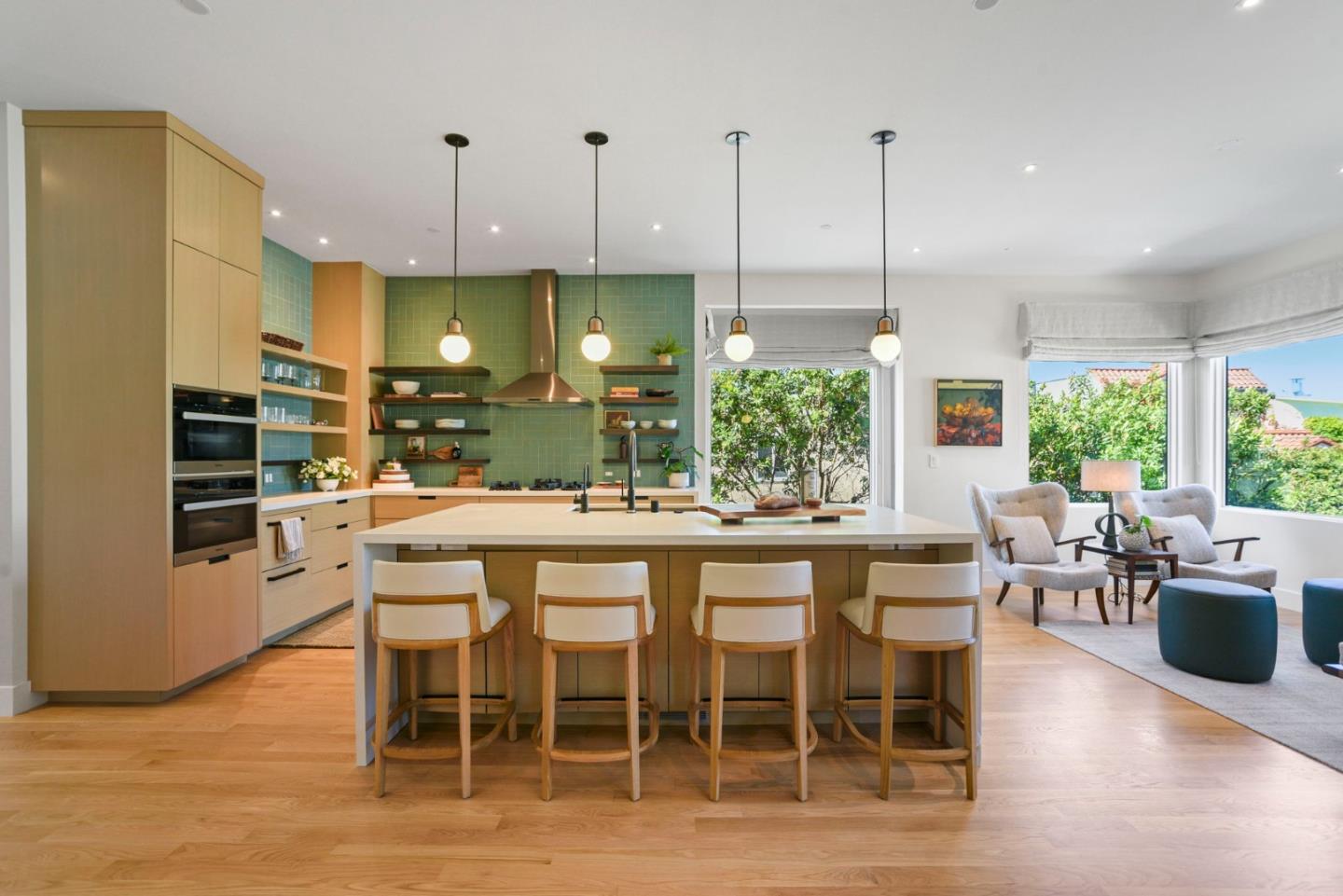 Detail Gallery Image 10 of 24 For 1501 Diamond St, San Francisco,  CA 94131 - 4 Beds | 3/2 Baths