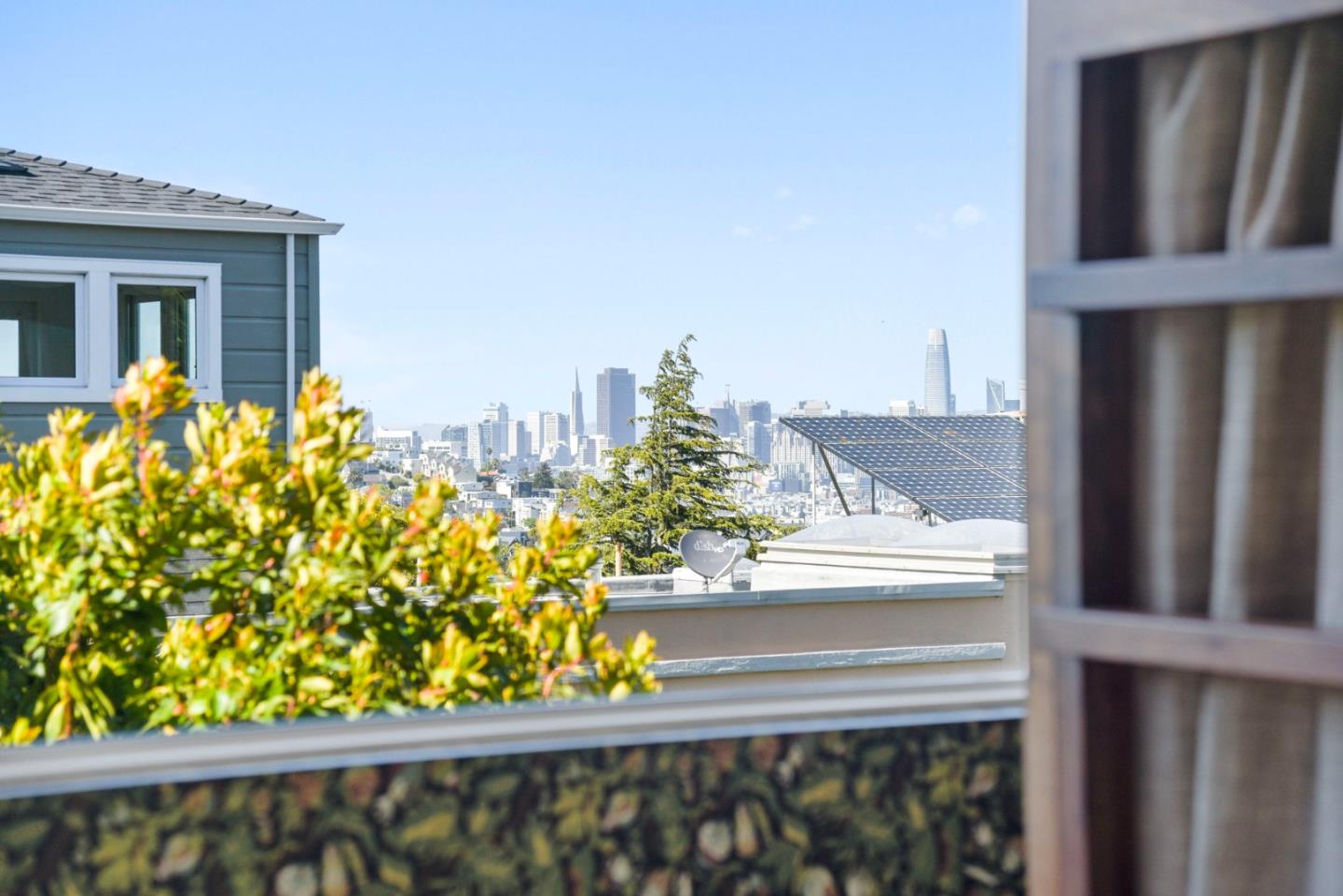 Detail Gallery Image 12 of 24 For 1501 Diamond St, San Francisco,  CA 94131 - 4 Beds | 3/2 Baths