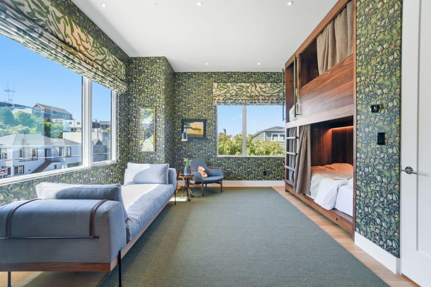 Detail Gallery Image 15 of 24 For 1501 Diamond St, San Francisco,  CA 94131 - 4 Beds | 3/2 Baths
