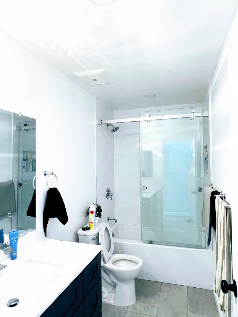 Detail Gallery Image 10 of 26 For 160 Beach Park Blvd, Foster City,  CA 94404 - 3 Beds | 2 Baths