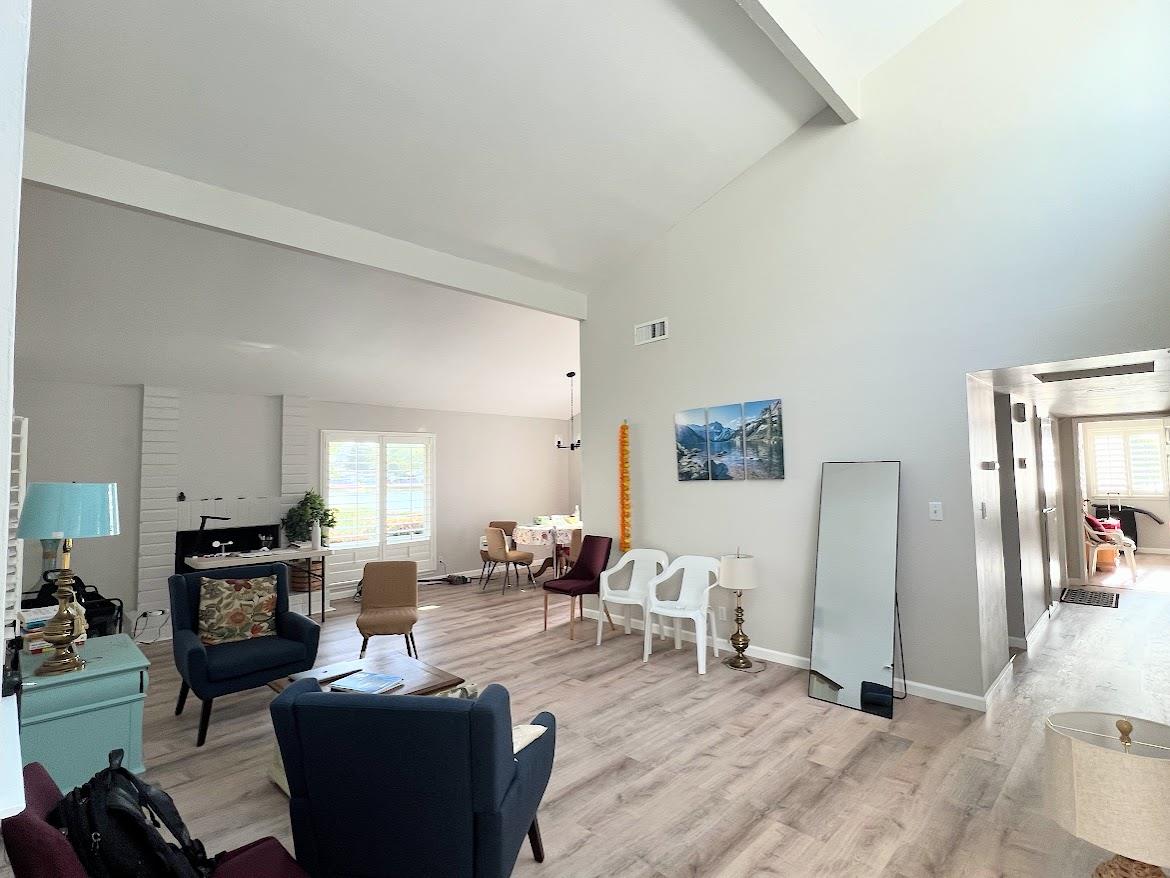 Detail Gallery Image 2 of 26 For 160 Beach Park Blvd, Foster City,  CA 94404 - 3 Beds | 2 Baths
