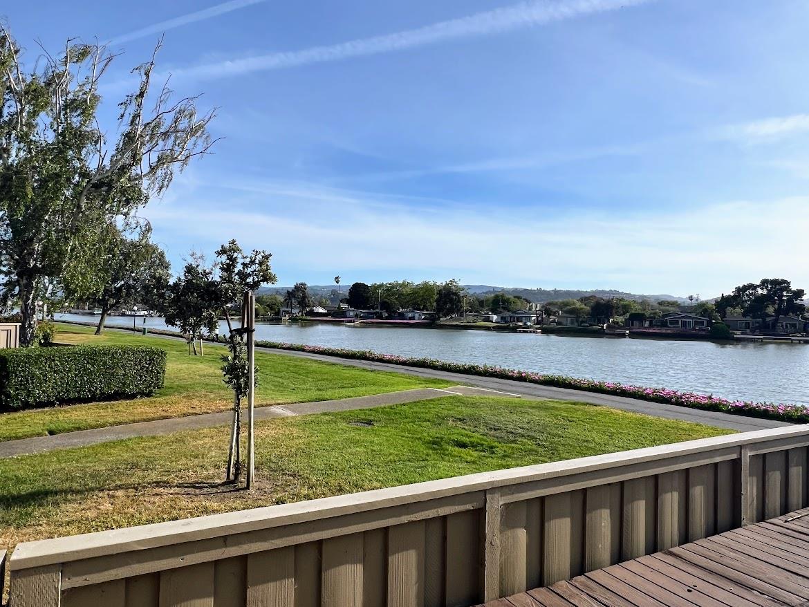 Detail Gallery Image 24 of 26 For 160 Beach Park Blvd, Foster City,  CA 94404 - 3 Beds | 2 Baths